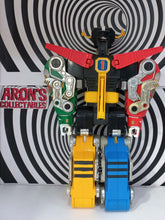Load image into Gallery viewer, Panosh Place 1984 Voltron Defender of the Universe Robot Figure 