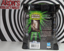 Load image into Gallery viewer, Star Wars Silver Anniversary Luke Skywalker & Princess Leia Organa Swing To Freedom Action Figure Set
