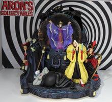 Load image into Gallery viewer, Walt Disney Disney Villains Grim Grinning Ghosts Musical Snowglobe