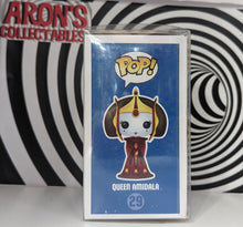 Load image into Gallery viewer, Pop Vinyl Star Wars #29 Queen Amidala Vinyl Bobble-Head Figure
