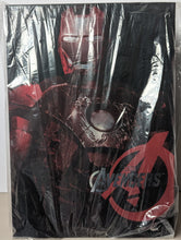 Load image into Gallery viewer, Hot Toys MMS196 Marvel Avengers Iron Man Mark VII Battle Damaged Version 1/6th Scale Action Figure