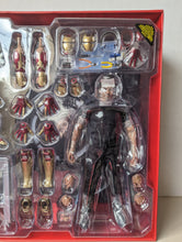 Load image into Gallery viewer, Hot Toys MMS191 Marvel Iron Man 3 Tony Stark Mark XLII Armor Test Version Suit 1/6th Scale Action Figure