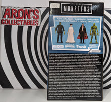 Load image into Gallery viewer, Universal Monsters Bella Lugosi Dracula Action Figure