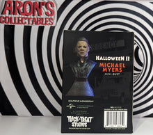 Load image into Gallery viewer, Trick or Treat Studios Halloween II Michael Myers Mini Bust