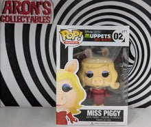 Load image into Gallery viewer, Funko Pop Vinyl Muppets Most Wanted Miss Piggy #02 Vinyl Figure