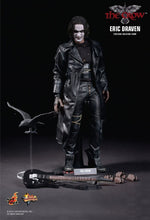 Load image into Gallery viewer, Hot Toys MMS210 The Crow Eric Draven Sideshow Exclusive 1/6th Scale Action Figure
