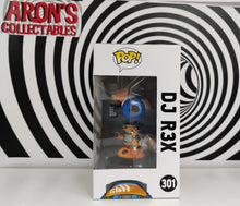 Load image into Gallery viewer, Funko Pop Vinyl Star Wars Galaxy Edge DJ R3X #301 Bobble Head Figure