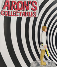 Load image into Gallery viewer, Star Wars A New Hope Vintage 1978 Luke Skywalker Farm Boy (Brown Hair) Action Figure