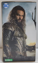 Load image into Gallery viewer, Kotobukiya DC Comics Justice League Aquaman 1/10th Scale Statue