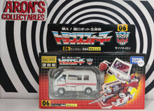 Load image into Gallery viewer, Takara Tomy Transformers Encore Autobot Ratchet Action Figure