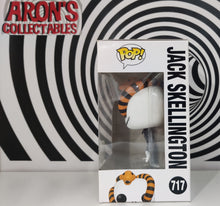 Load image into Gallery viewer, Pop Vinyl Disney Jack Skellington #717 Special Edition Vinyl Figure