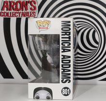 Load image into Gallery viewer, Pop Vinyl Movies The Addams Family Morticia Addams #801 Vinyl Figure