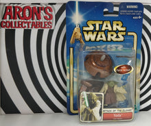Load image into Gallery viewer, Star Wars 2002 Attack of the Clones #23 Yoda Action Figure