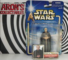 Load image into Gallery viewer, Star Wars 2002 Attack of the Clones #39 Supreme Chancellor Palpatine Action Figure