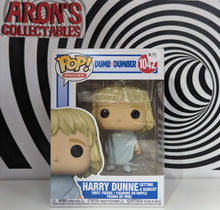 Load image into Gallery viewer, Funko Pop Vinyl Movies Series Dumb and Dumber Harry Dunne Getting a Haircut #1042 Vinyl Figure