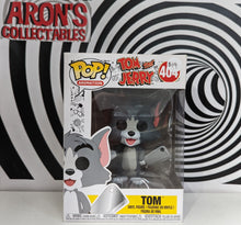 Load image into Gallery viewer, Funko Pop Vinyl Animation Series Tom & Jerry Tom #404 Vinyl Figure