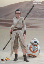 Load image into Gallery viewer, Hot Toys MMS337 Star Wars The Force Awakens Rey & BB-8 1/6th Scale Figure