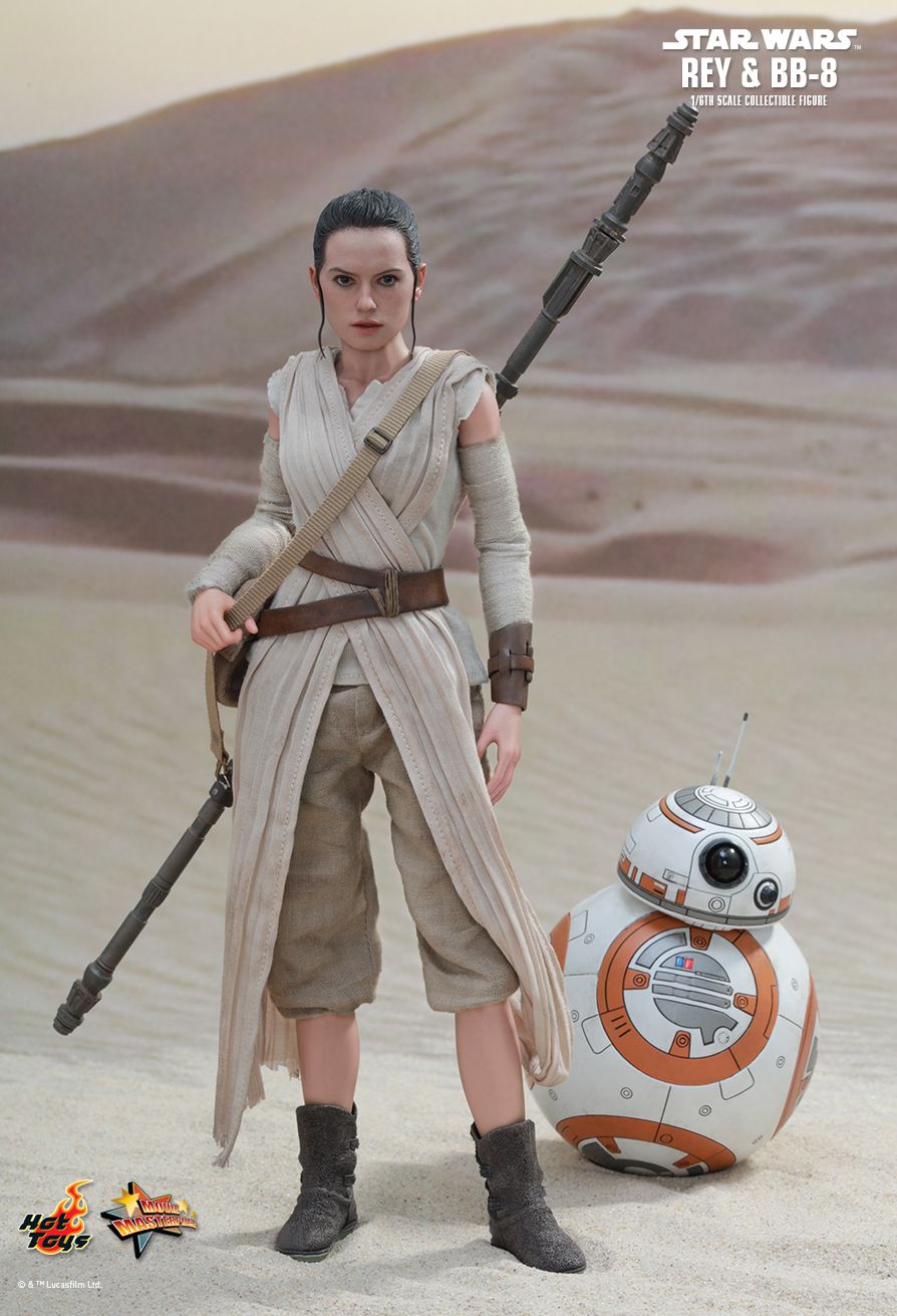 Hot Toys MMS337 Star Wars The Force Awakens Rey & BB-8 1/6th Scale Figure
