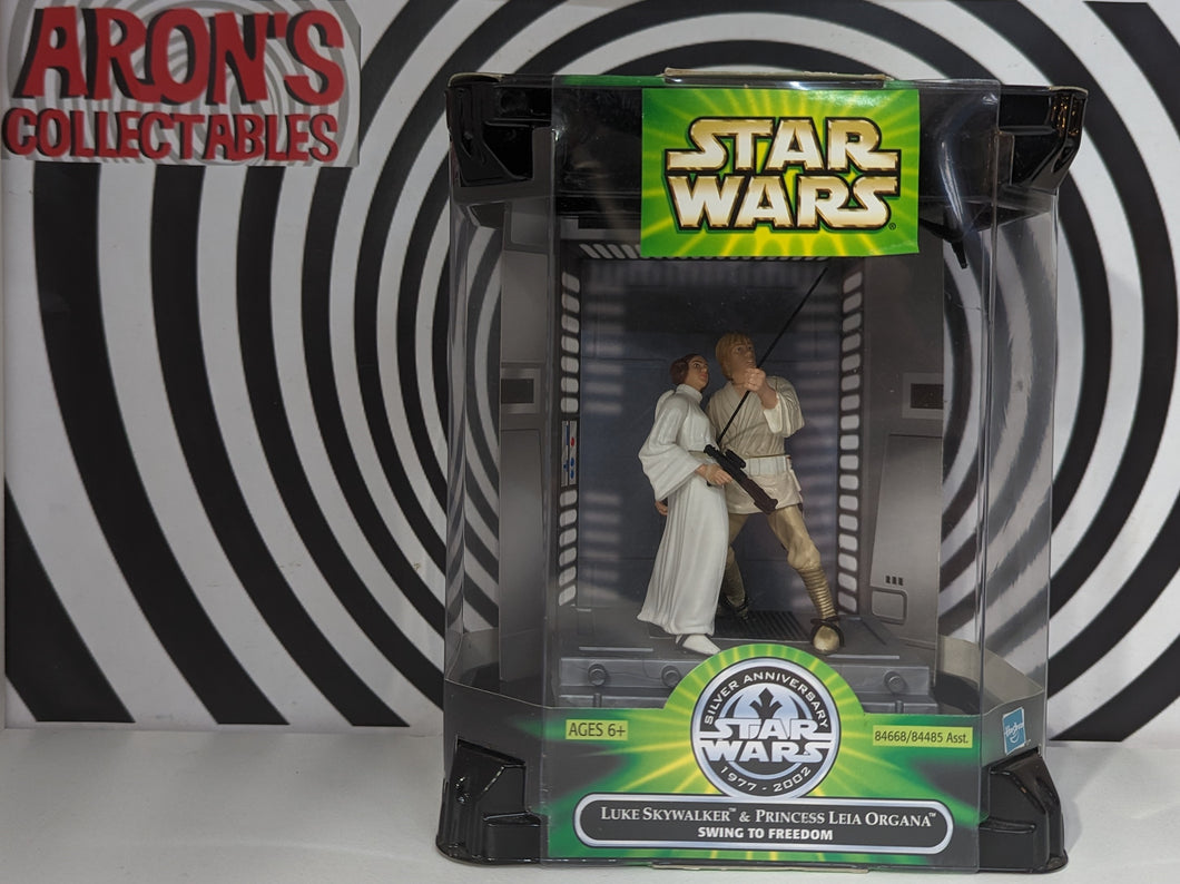 Star Wars Silver Anniversary Luke Skywalker & Princess Leia Organa Swing To Freedom Action Figure Set
