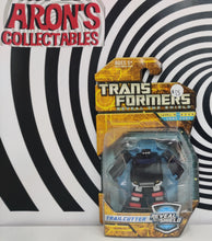 Load image into Gallery viewer, Transformers Reveal the Shield Trailcutter Figure
