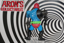 Load image into Gallery viewer, Masters of the Universe Vintage Trap Jaw Loose Action Figure
