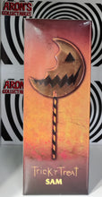 Load image into Gallery viewer, Mezco Toyz Trick ‘r Treat - Sam 15” Mega Scale Action Figure
