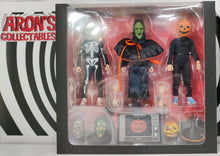 Load image into Gallery viewer, Halloween III Season of the Witch 3 Children Trick or Treat Action Figure Pack
