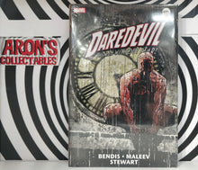 Load image into Gallery viewer, Daredevil The Man Without Fear Vol. 2 Brian Bendis Hardcover Omnibus Comic
