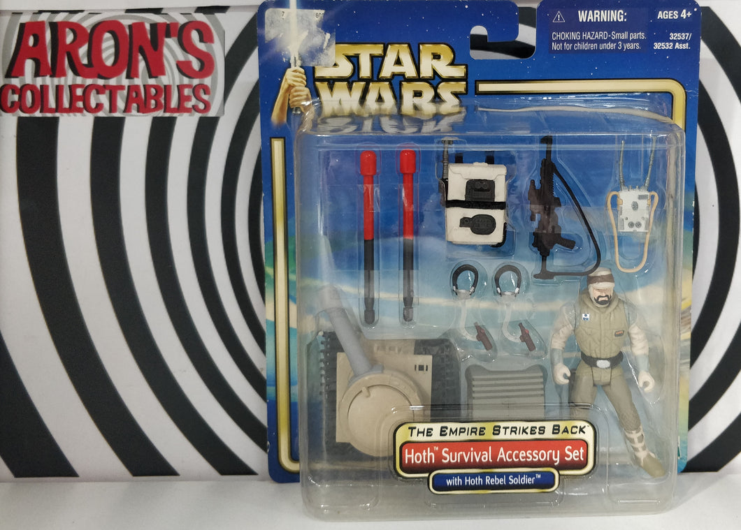 Star Wars 2003 The Empire Strikes Back Hoth Survival Accessory Set with Action Figure