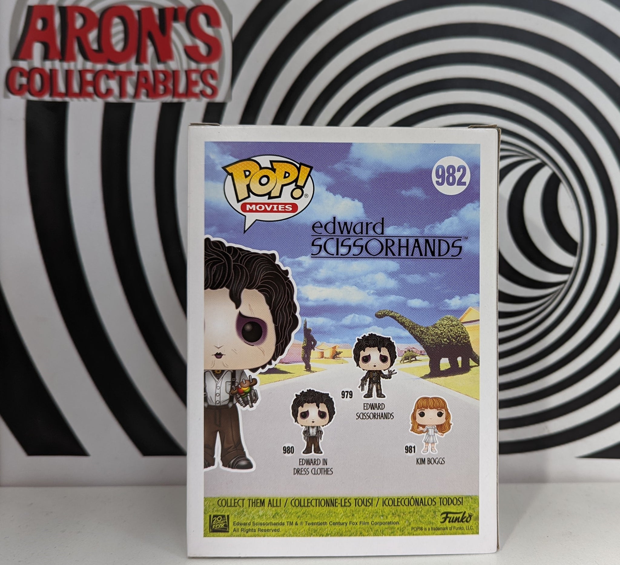 Funko Pop Edward Scissorhands With Dinosaur Shrub 985 Edward Mãos de Funko Pop Edward Scissorhands With Dinosaur Shrub 985 Edward Mãos de