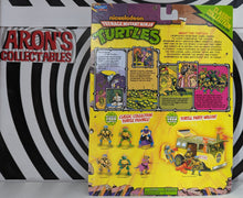 Load image into Gallery viewer, Nickelodeon Classic Collection Teenage Mutant Ninja Turtles Leonardo Action Figure
